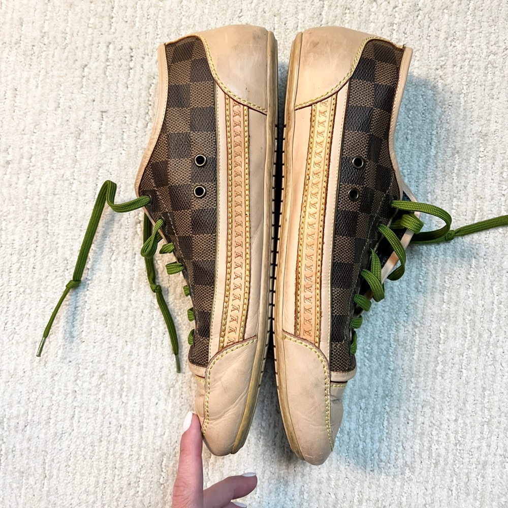 Mens Louis Vuitton sneakers - Picture 4 of 7
